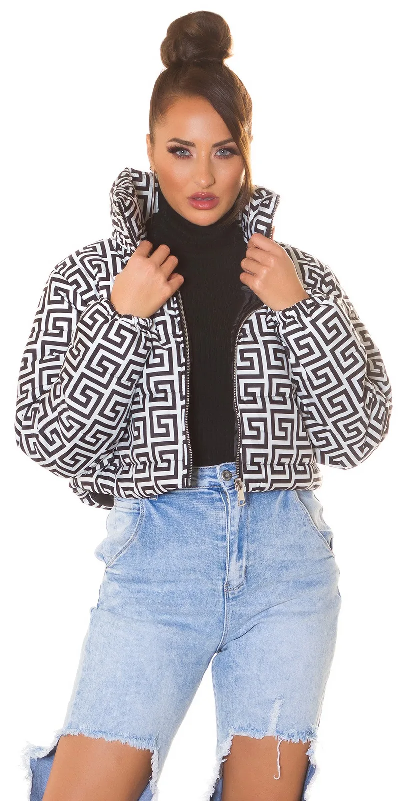 Crop Jacket with Print - Image 3
